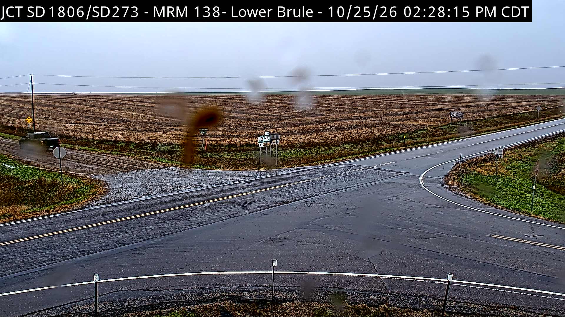 Jct SD1806/SD273 West of Lower Brule (road surface) live camera view