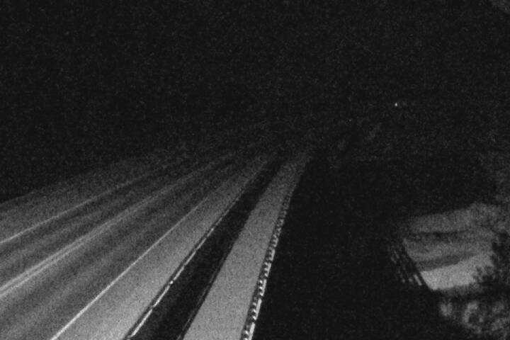 US 2 Hungry Horse (Bridge Deck) live camera view