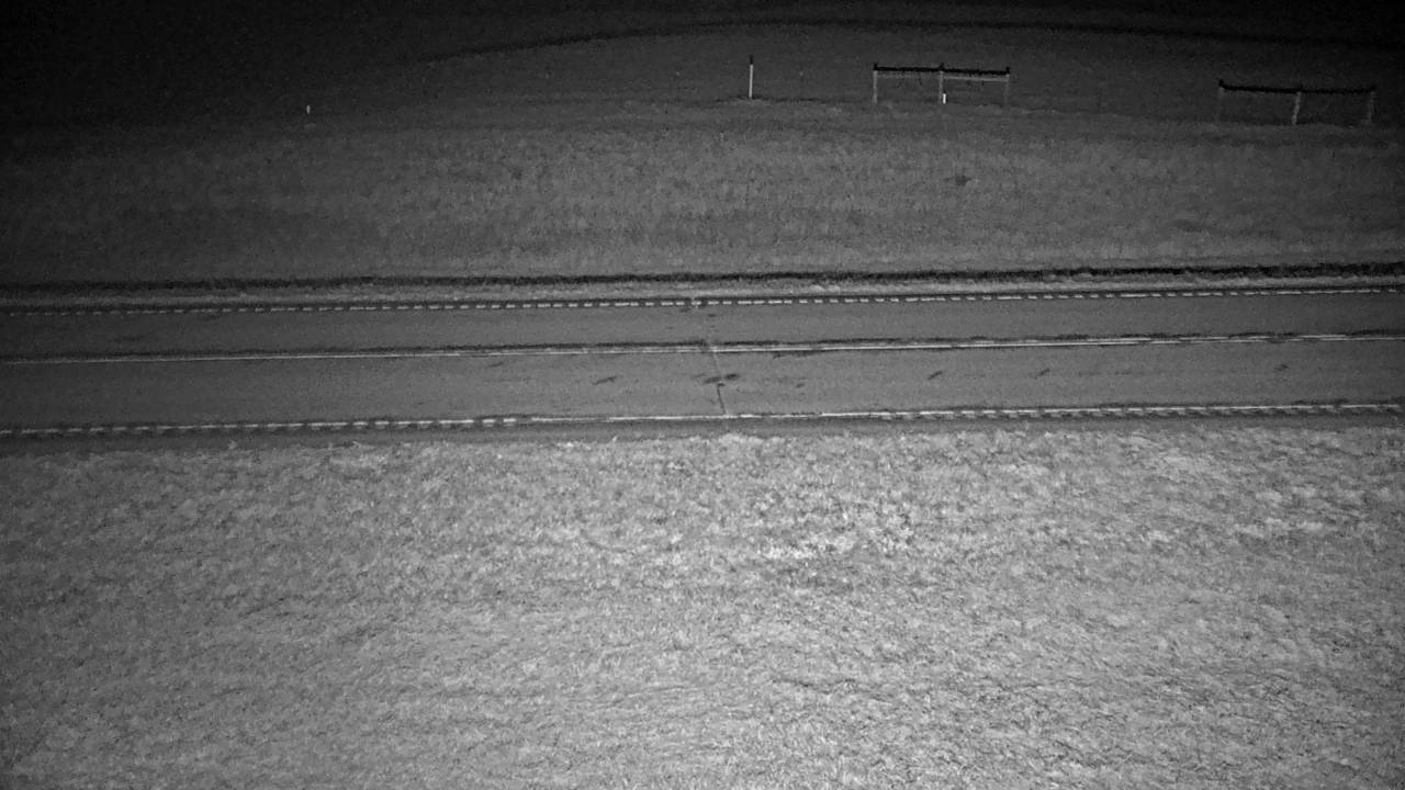 MT 5 Navajo (Roadway) live camera view