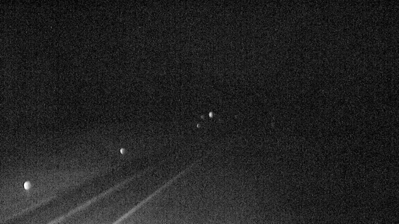 MT 200 Lewistown Divide (West Pullout) live camera view