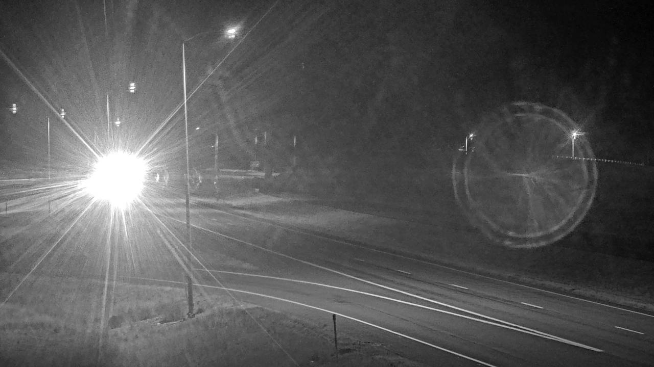 I-90 East Livingston (NE Underpass) live camera view