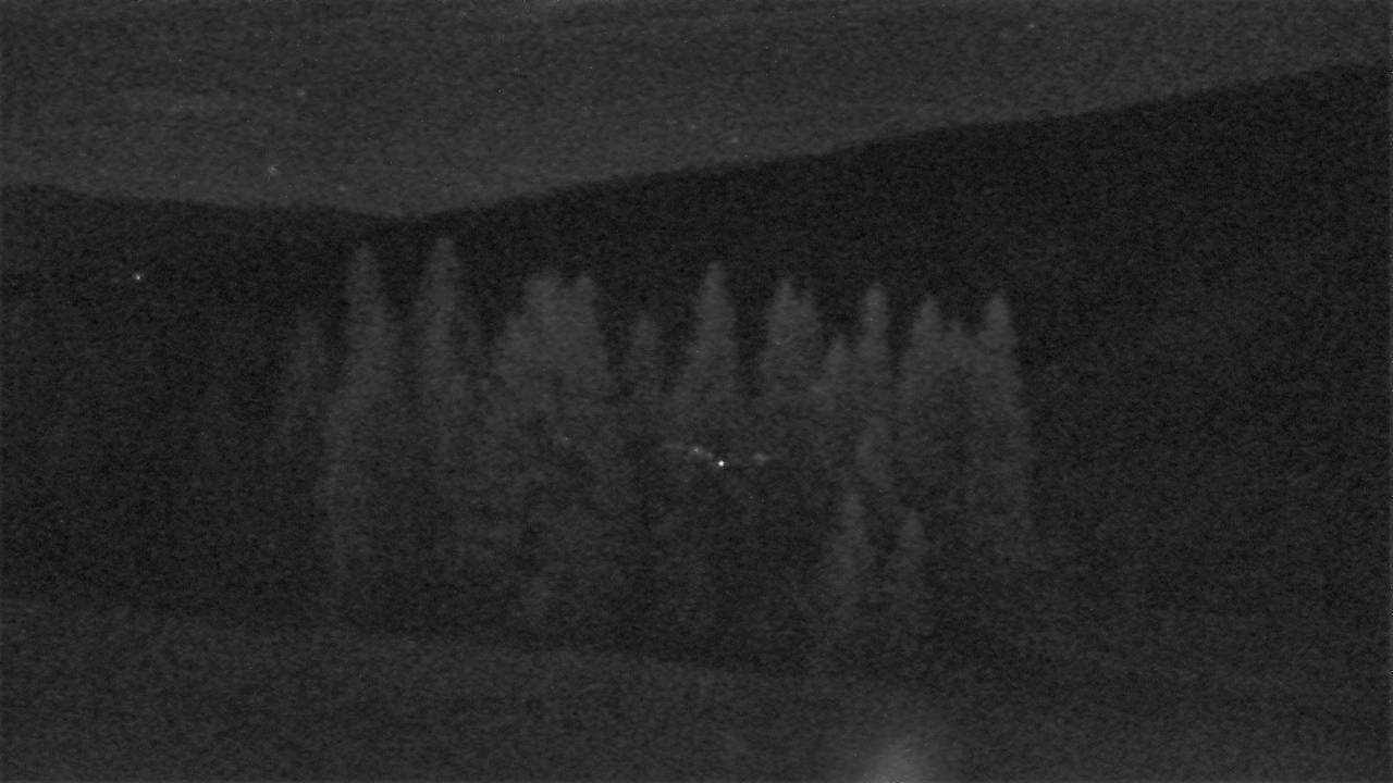 MT 64 Big Sky Road (Southeast Horizon) live camera view
