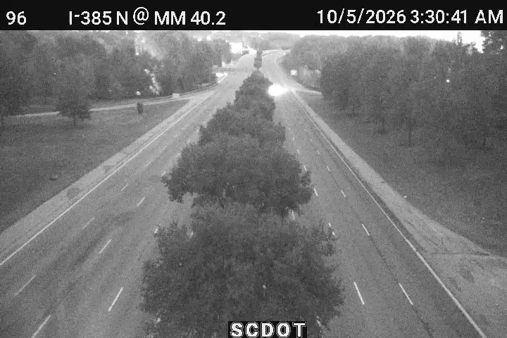 I-385 N @ MM 40.2 (Pleasantburg Dr.) live camera view