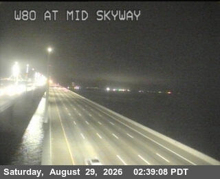 TVD35 -- I-80 : Mid Skyway live camera view