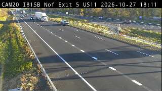 I-81 at VMS 5 (North of Exit 5 - US 11) live camera view