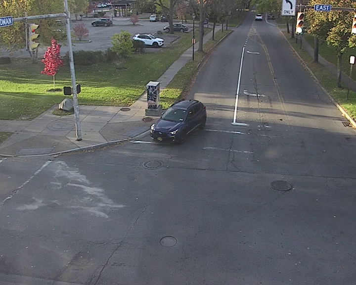 Goodman St at East Ave live camera view