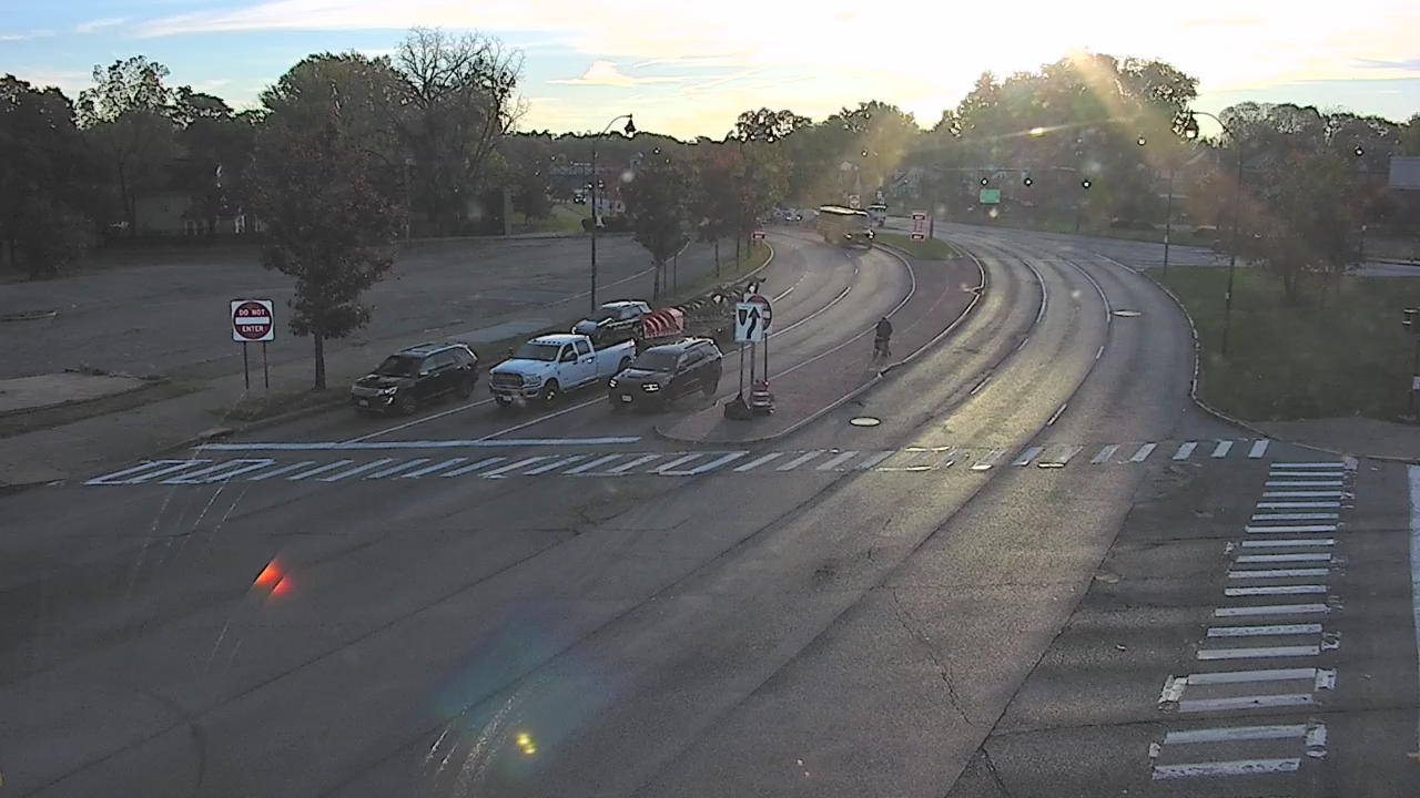 Lake Avenue at Ridge Road live camera view