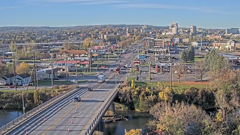 North Genesee St High Mast at Fleet#2 live camera view