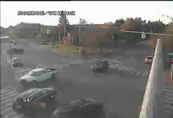Monroe Ave at S Winton Rd live camera view