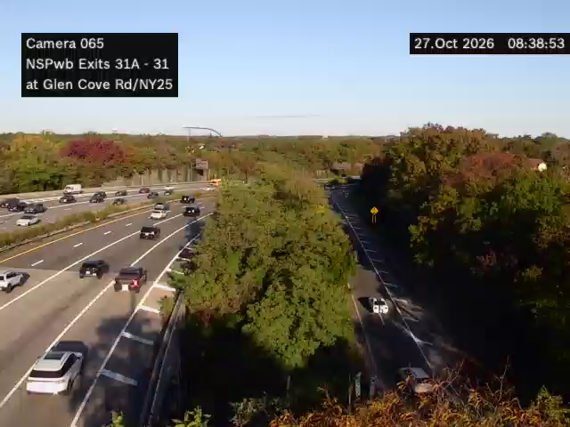NSP at Glen Cove Rd / NY 25 live camera view