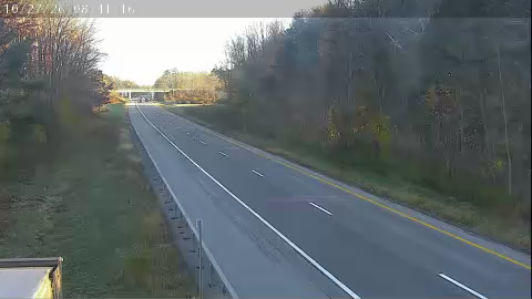 I-81 north of Exit 36 (Pulaski) live camera view