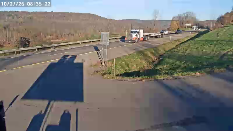 I-81 north of Exit 9 (Marathon) live camera view