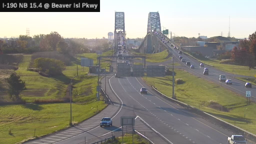 I-190 MP 15.40 NB at Interchange 18B (Beaver Island Parkway) live camera view