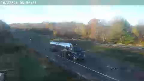 I-81 south of Exit 33 (Parish) live camera view