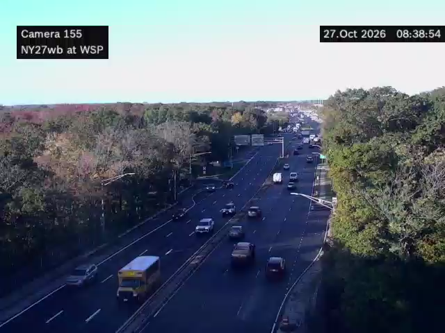 NY 27 at Wantagh State Pkwy live camera view