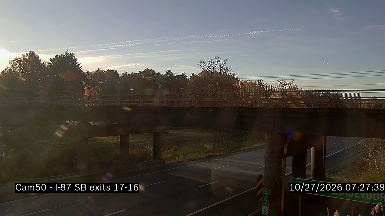 I-87 SB Between Exits 17 & 16 live camera view