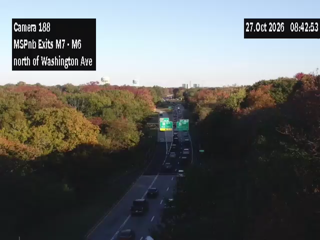 MSP between M7 and M6 (north of Washington Ave.) live camera view