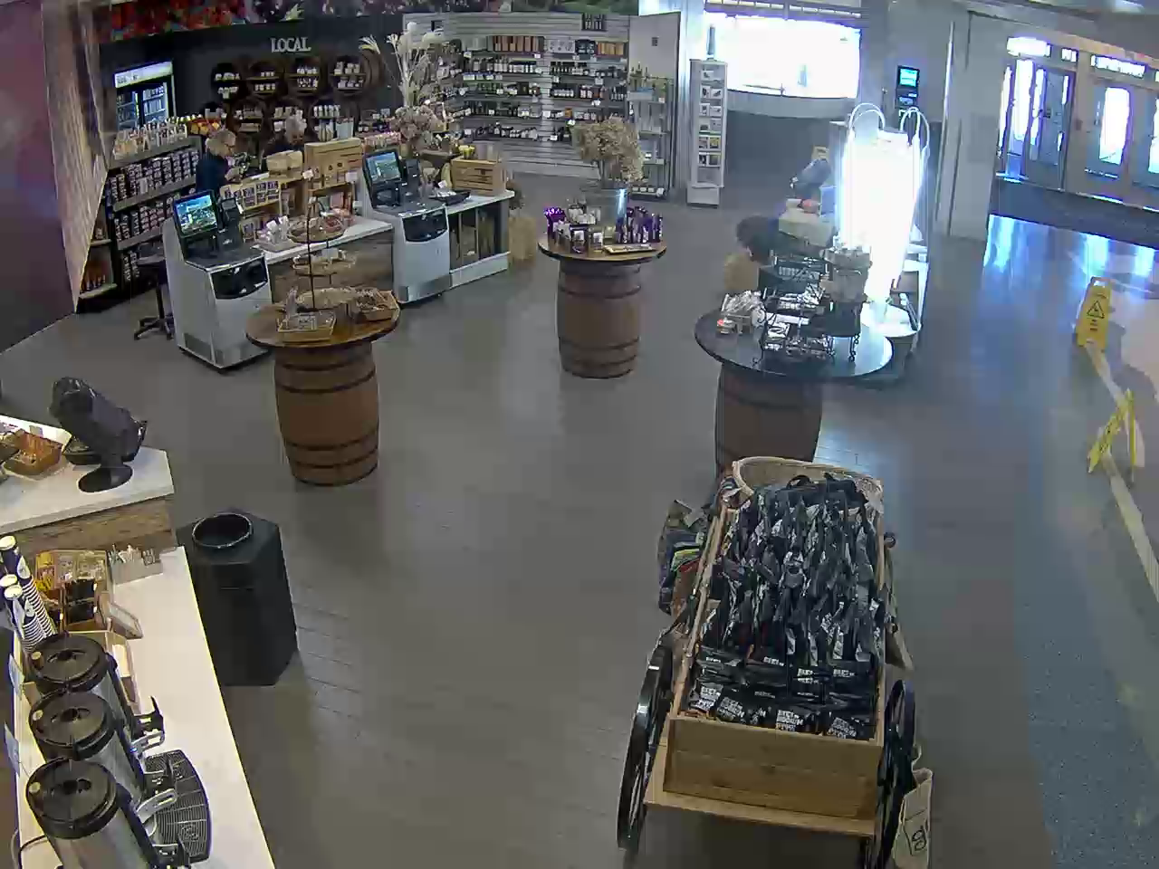 LIE Welcome Center Store Main Entrance live camera view