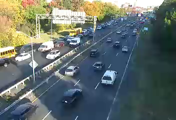 I-678 at Bruckner Blvd./Entrance ramp live camera view