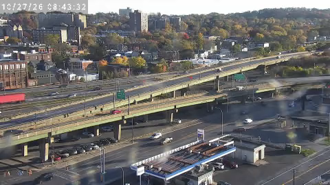 I-81 south of I-690 (State Office East) live camera view