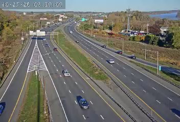 I-690 west of Exit 13 (Hiawatha) live camera view