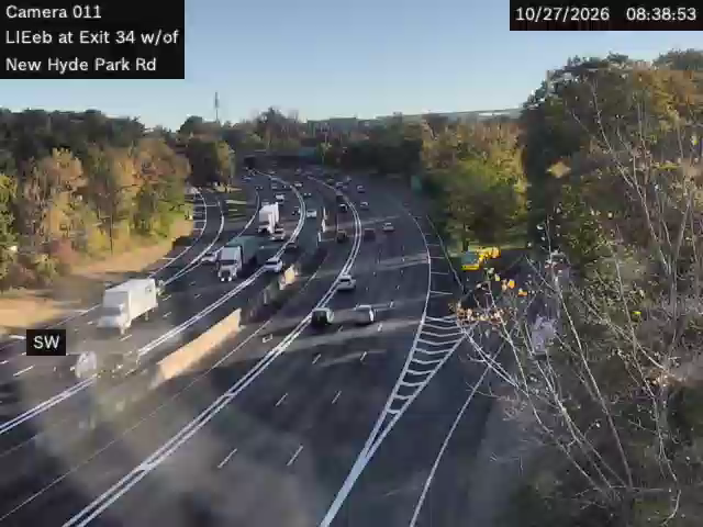 I-495 West of New Hyde Park Rd live camera view