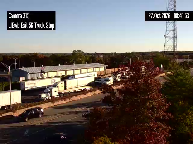 495 Westbound at Exit 56 Rest Area Camera 1 live camera view