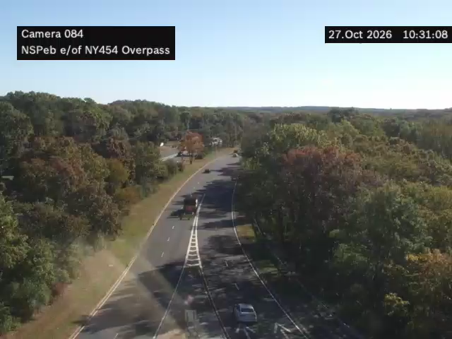NSP EB just w/of 454 Overpass live camera view