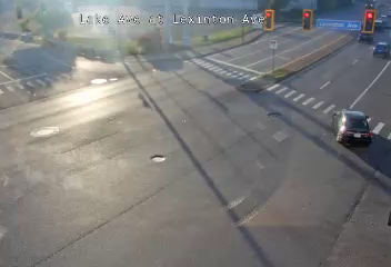 Lake Ave at Lexington Ave live camera view