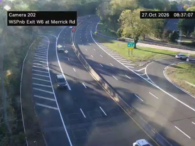 WSP Exits W07-W06 at Merrick Road live camera view