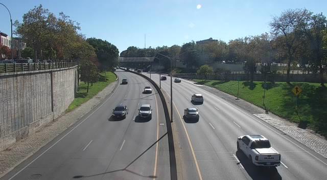 C2-PE-05-Ctr_at_7th_Ave-Ex4 live camera view