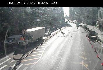 Flatbush Ave @ DeKalb Ave live camera view