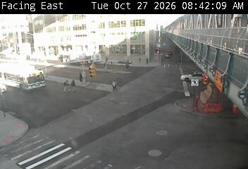 Sands St @ Brooklyn Bridge Ent live camera view