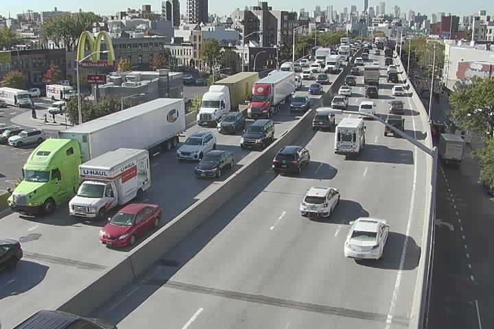 C2-BQE-29_WB_at_Morgan_Street live camera view
