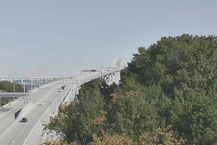 C3-MLK-03_NB_at_Walkr_St-Bayonne_Br live camera view