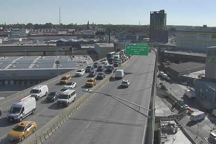 C5-LIE-02-EB_at_27th_St-Ex15 live camera view