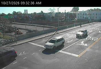 Bruckner Blvd W @ Castle Hill Ave live camera view