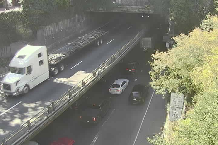 C2-BQE-13_WB_at_Middagh_St-Ex28A live camera view