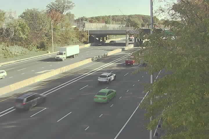 C3-SIE-06A-E_at_Crafton_Ave_Ex10 live camera view
