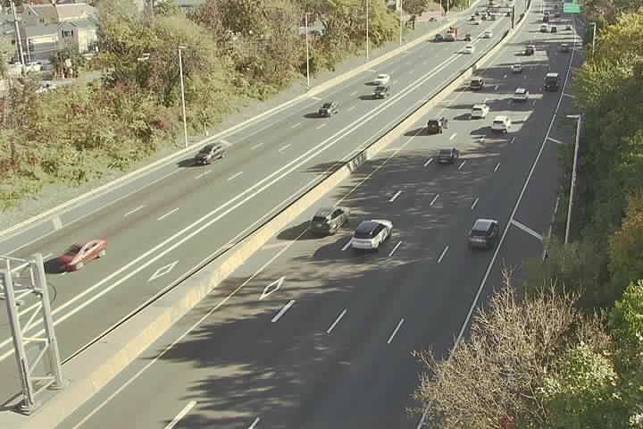 C3-SIE-08-EB_at_Bradley_Ave-Ex11 live camera view