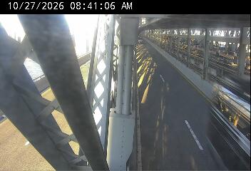 WBB #25 SIR 4 @ Bklyn Twr live camera view