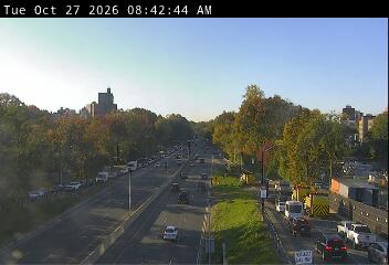 Bronx River Pkwy @ E Gun Hill RD live camera view
