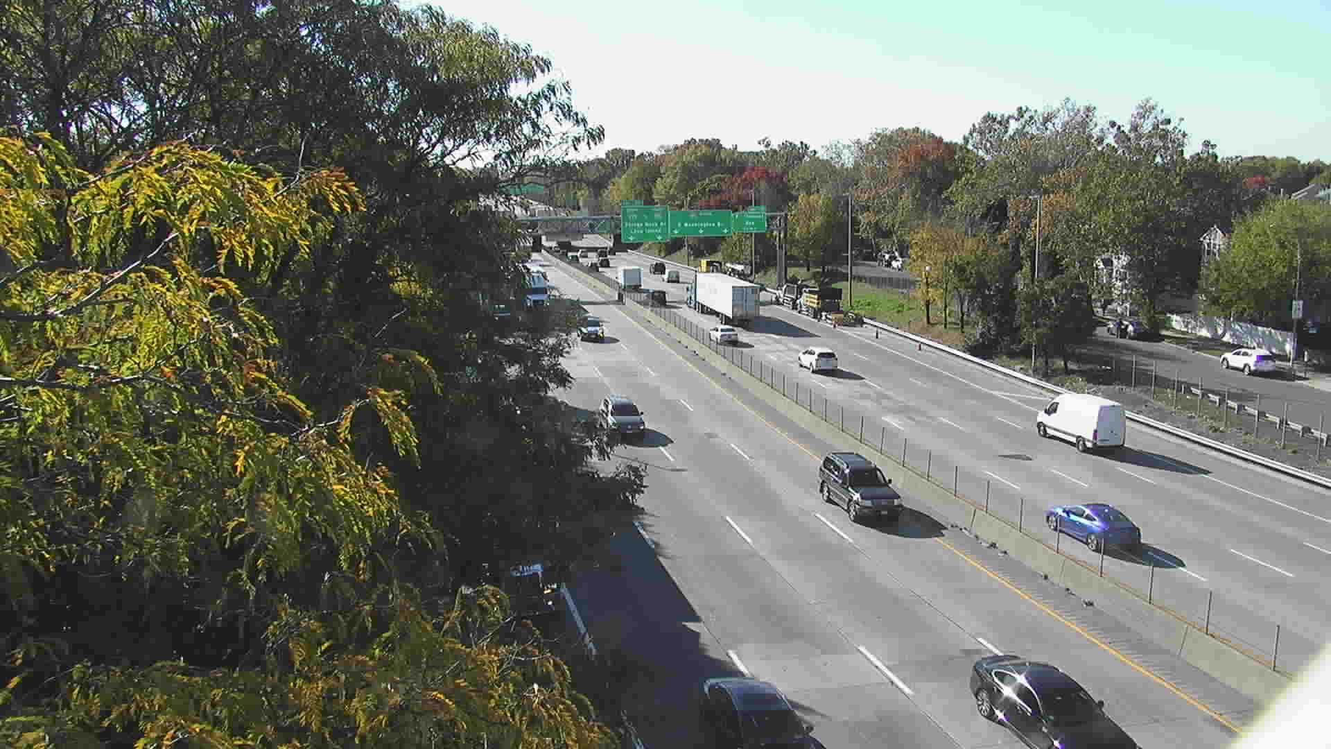 C1-BRE-10-NB_at_Middle_Twn_Rd-Ex7C live camera view