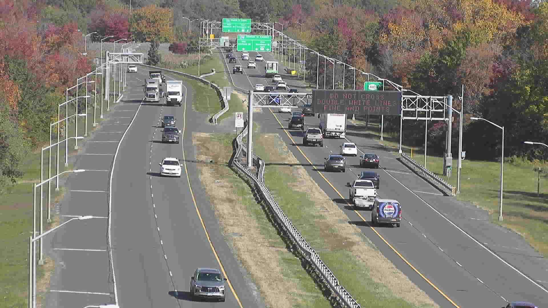 C3-WSE-11-SB_at_Edwrd_Crry_Ave-Ex9 live camera view