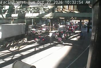 Queens Blvd @ Jackson Ave live camera view