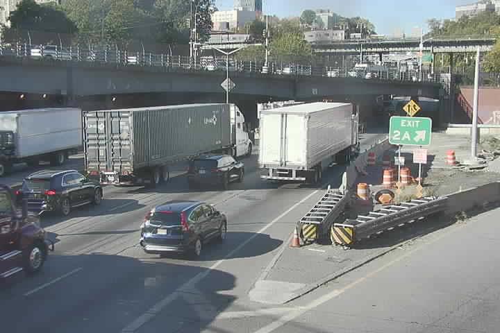 C1-CBE-05_S_SB_at_Walton_Ave-Ex2A live camera view