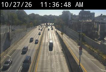 BQE @ BROADWAY (37 Ave) live camera view