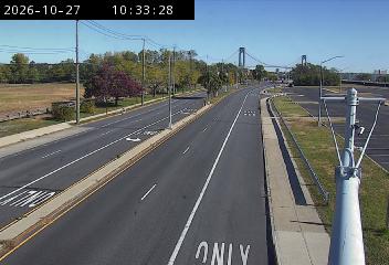 Father Capodanno Blvd @ 2000 FT N of Seaview Ave live camera view