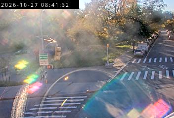Grand Concourse @ Moshulu Pkwy live camera view