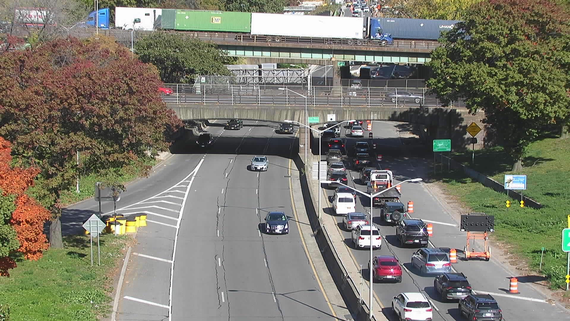 C1-BRP-01-SB_at_E.174th_St-Ex3 live camera view